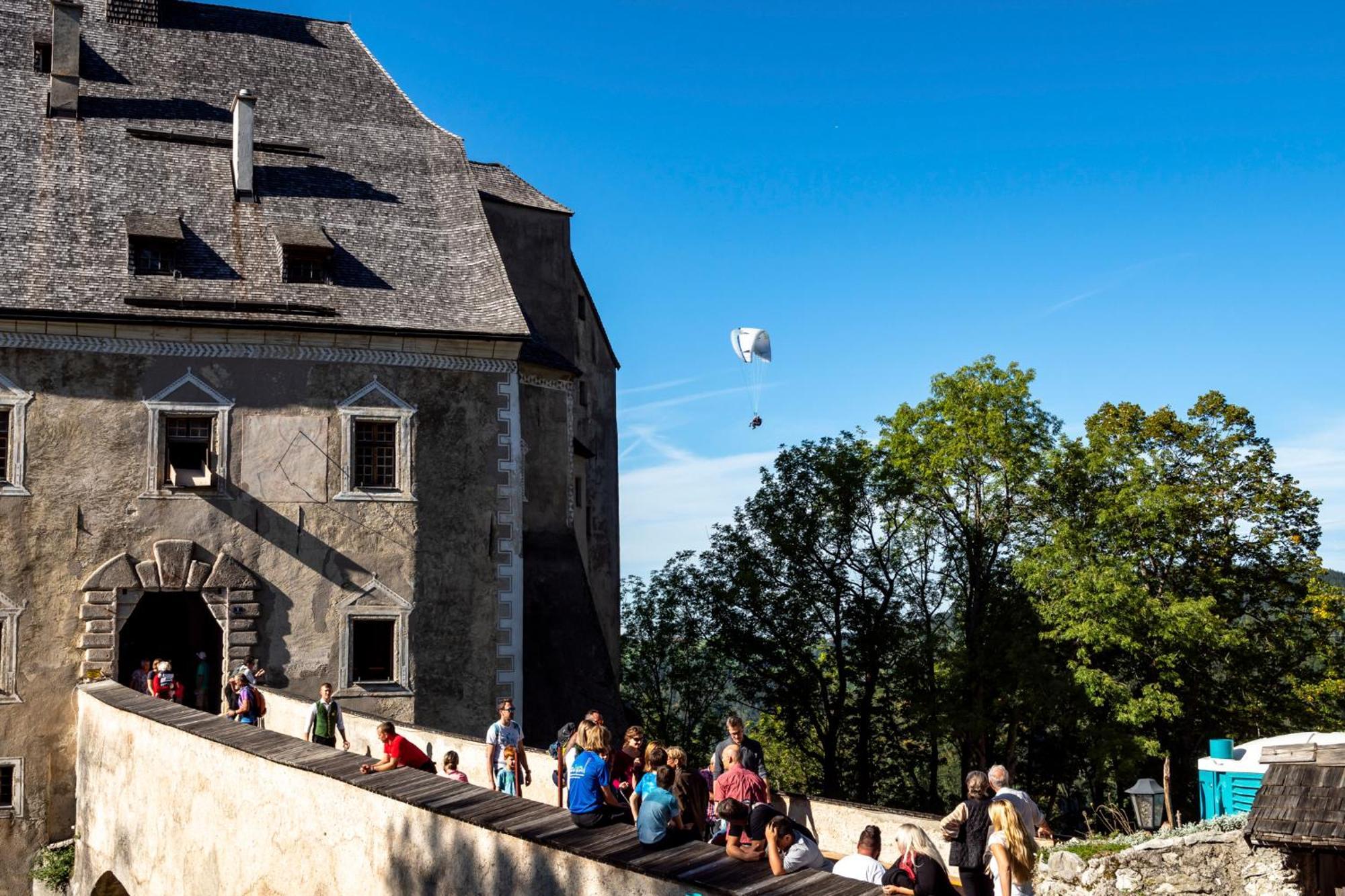 ホテル Burg Altpernstein Micheldorf in Oberösterreich エクステリア 写真