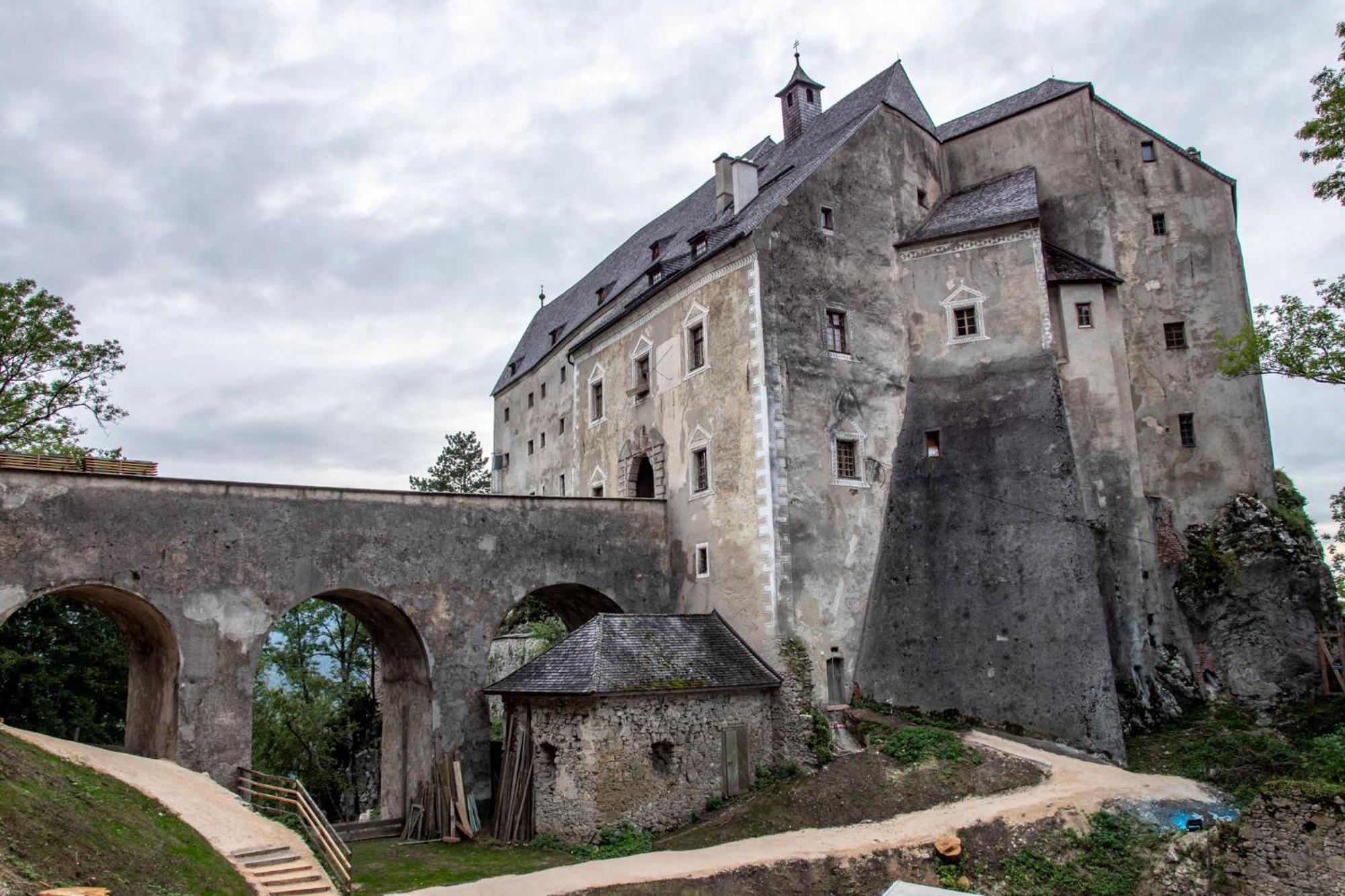 ホテル Burg Altpernstein Micheldorf in Oberösterreich エクステリア 写真